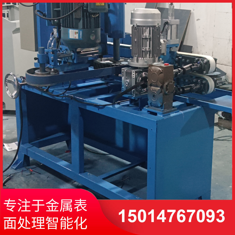 自(zi)動(dong)側麵(mian)砂光機(ji)廠傢